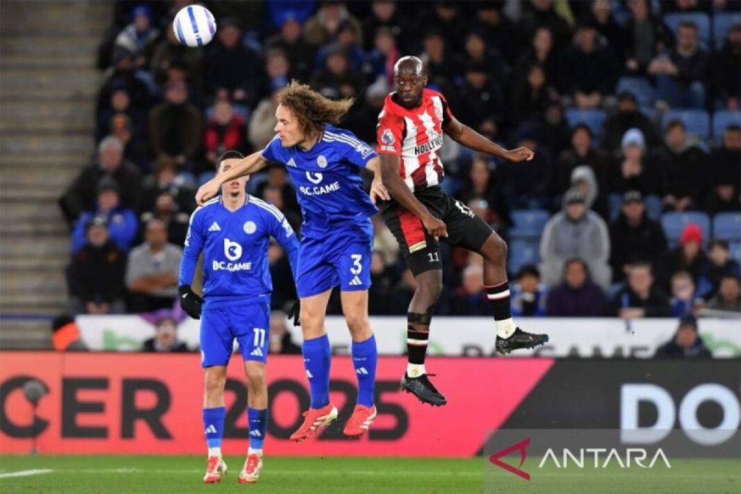 Leicester semakin terpuruk di papan bawah setelah kalah 0-4 dari Brentford.