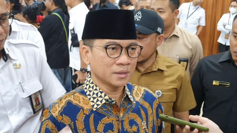 Presiden Prabowo Subianto Diminta Evaluasi Mendes Yandri